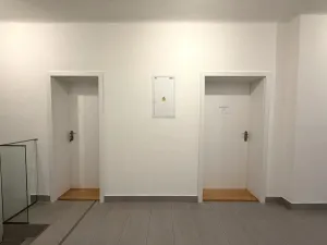 Pronájem kanceláře, Brno - Židenice, Kosmákova, 50 m2