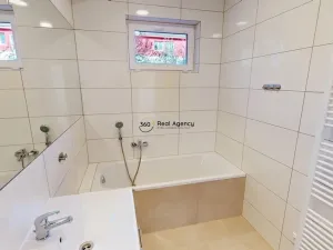 Pronájem bytu 2+1, Praha - Letňany, Vamberská, 54 m2