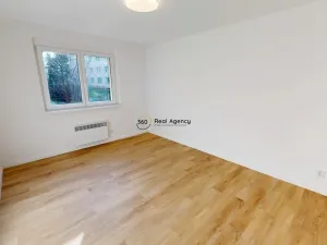 Pronájem bytu 2+1, Praha - Letňany, Vamberská, 54 m2