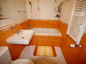 Prodej bytu 2+kk, Praha - Prosek, Nad šestikopy, 57 m2