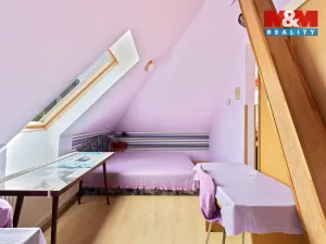 Pronájem bytu 2+1, Děčín - Děčín II-Nové Město, Lužická, 71 m2