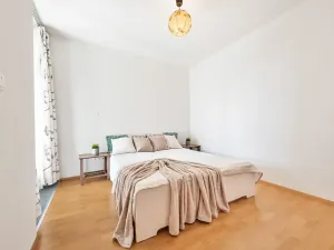 Pronájem bytu 2+kk, Praha - Žižkov, Ke kapslovně, 67 m2