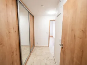 Pronájem bytu 2+kk, Praha - Strašnice, Strančická, 44 m2