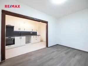 Pronájem bytu 2+kk, Kladno, Dr. Vrbenského, 48 m2