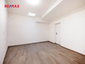 Pronájem bytu 2+1, Kladno, Dr. Vrbenského, 67 m2