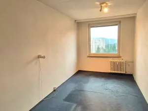 Pronájem bytu 3+1, Praha - Modřany, Vokrojova, 73 m2