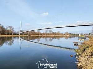 Prodej podílu komerčního pozemku, Čelákovice, 13487 m2