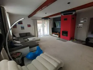 Prodej rodinného domu, Neumětely, V Chaloupkách, 230 m2