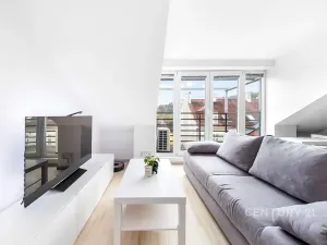 Pronájem bytu 2+kk, Praha - Libeň, Davídkova, 38 m2