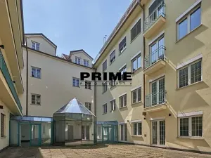 Pronájem kanceláře, Praha - Nové Město, Soukenická, 244 m2