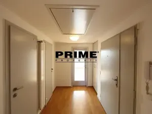 Pronájem kanceláře, Praha - Smíchov, Štefánikova, 55 m2