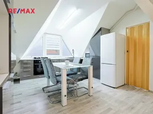 Pronájem bytu 2+1, Tlučná, V Rybníčkách, 43 m2