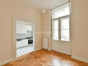 Pronájem bytu 4+1, Praha - Staré Město, Pařížská, 151 m2