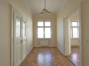 Pronájem bytu 4+1, Praha - Staré Město, Pařížská, 151 m2