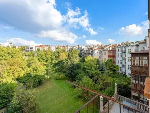 Prodej podílu vícegeneračního domu, Brno, Drobného, 242 m2