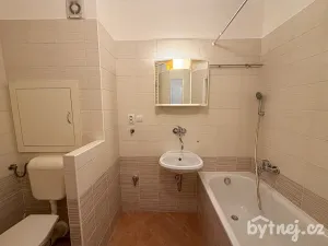 Pronájem bytu 1+kk, Olomouc - Nová Ulice, tř. Svornosti, 38 m2