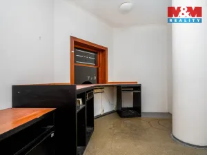 Pronájem obchodního prostoru, Praha, Trnkovo náměstí, 324 m2