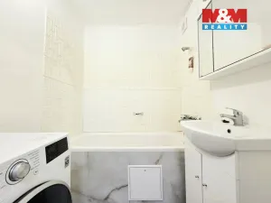 Prodej bytu 3+1, Praha - Libuš, Na domovině, 73 m2