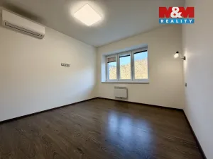 Pronájem bytu 4+kk, Měchenice, Hlavní, 71 m2