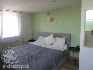 Dražba vícegeneračního domu, Praha - Letňany, Vamberská, 246 m2