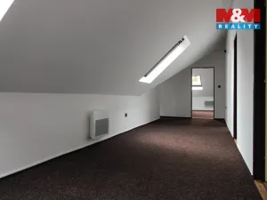 Pronájem kanceláře, Jeseník, nám. Svobody, 120 m2