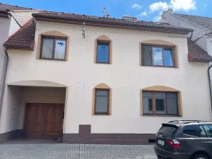Dražba rodinného domu, Staré Město, Jezuitská, 126 m2