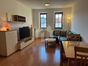 Pronájem bytu 2+kk, České Budějovice - České Budějovice 6, Jeronýmova, 69 m2