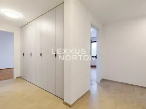 Pronájem bytu 4+kk, Praha - Modřany, Mezi vodami, 112 m2