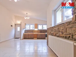 Prodej bytu 2+kk, Červené Pečky, Dobešovice, 66 m2