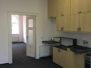 Pronájem bytu 2+1, Praha - Holešovice, Dělnická, 79 m2