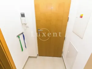 Pronájem bytu 2+kk, Praha - Michle, Magistrů, 65 m2