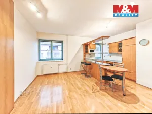 Pronájem bytu 2+kk, Dvůr Králové nad Labem, Štefánikova, 49 m2