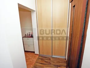 Prodej bytu 2+1, Neratovice, 53 m2