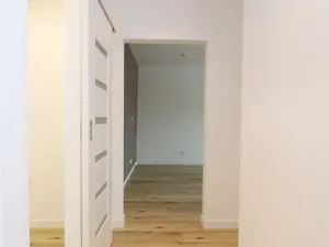 Pronájem bytu 3+1, Karlovy Vary, Hlávkova, 67 m2