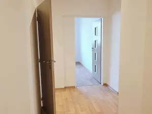 Pronájem bytu 2+1, Praha - Žižkov, Ambrožova, 83 m2