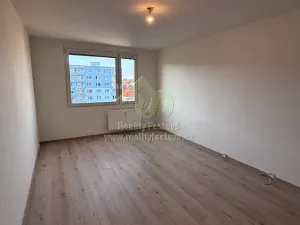 Pronájem bytu 3+1, Rokycany, K Řece, 76 m2