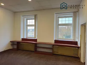 Pronájem kanceláře, Litvínov - Horní Litvínov, Masarykovo nám., 33 m2