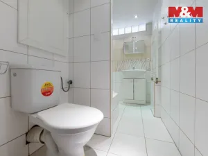 Pronájem bytu 2+1, Cheb, U Stadionu, 60 m2