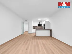 Pronájem bytu 2+kk, Pardubice - Zelené Předměstí, nábřeží Závodu míru, 79 m2