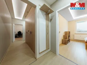 Prodej bytu 2+1, Karlovy Vary - Rybáře, Konečná, 55 m2