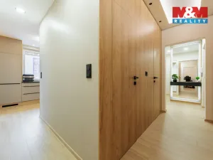 Prodej bytu 2+1, Karlovy Vary - Rybáře, Konečná, 55 m2