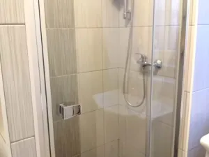 Pronájem skladu, Dvůr Králové nad Labem, Dr. Kramáře, 68 m2