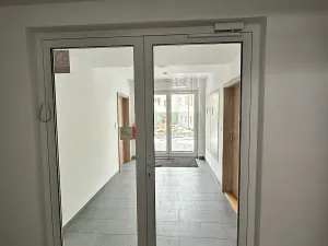 Pronájem bytu 1+kk, Děčín, Na Slatinách, 38 m2