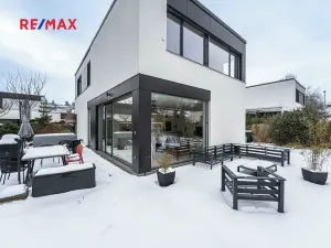 Pronájem vily, Praha - Lysolaje, 150 m2