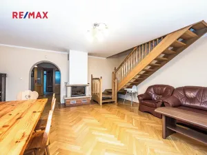 Pronájem rodinného domu, Mirošovice, Senohrabská, 150 m2