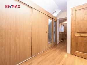 Pronájem rodinného domu, Mirošovice, Senohrabská, 150 m2