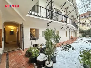 Pronájem bytu 1+1, Praha - Staré Město, Anežská, 39 m2