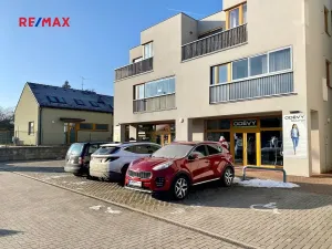 Prodej obchodního prostoru, Mukařov, Choceradská, 48 m2