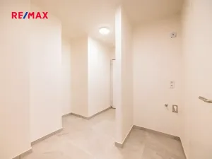 Pronájem bytu 2+kk, Praha - Vinohrady, Záhřebská, 49 m2