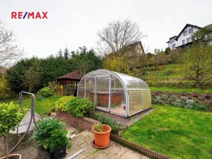 Prodej vily, Měchenice, Hlavní, 330 m2